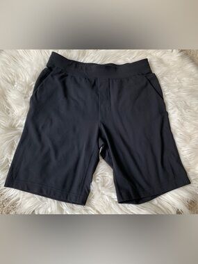Lululemon Athletic Shorts Black Size Large